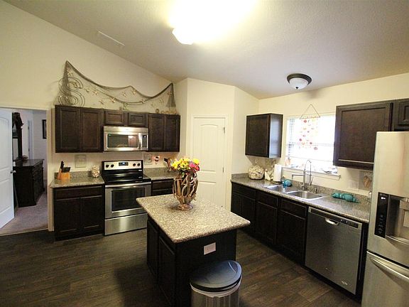 4th image of 9076 Timber Ln