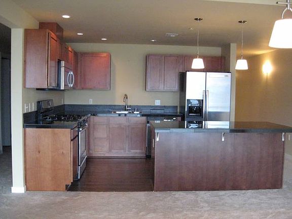 4th image of 1142 Fawcett Ave #505