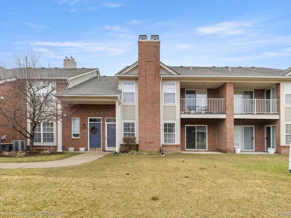 15494 Claremont Dr N, Clinton Township, MI 48038