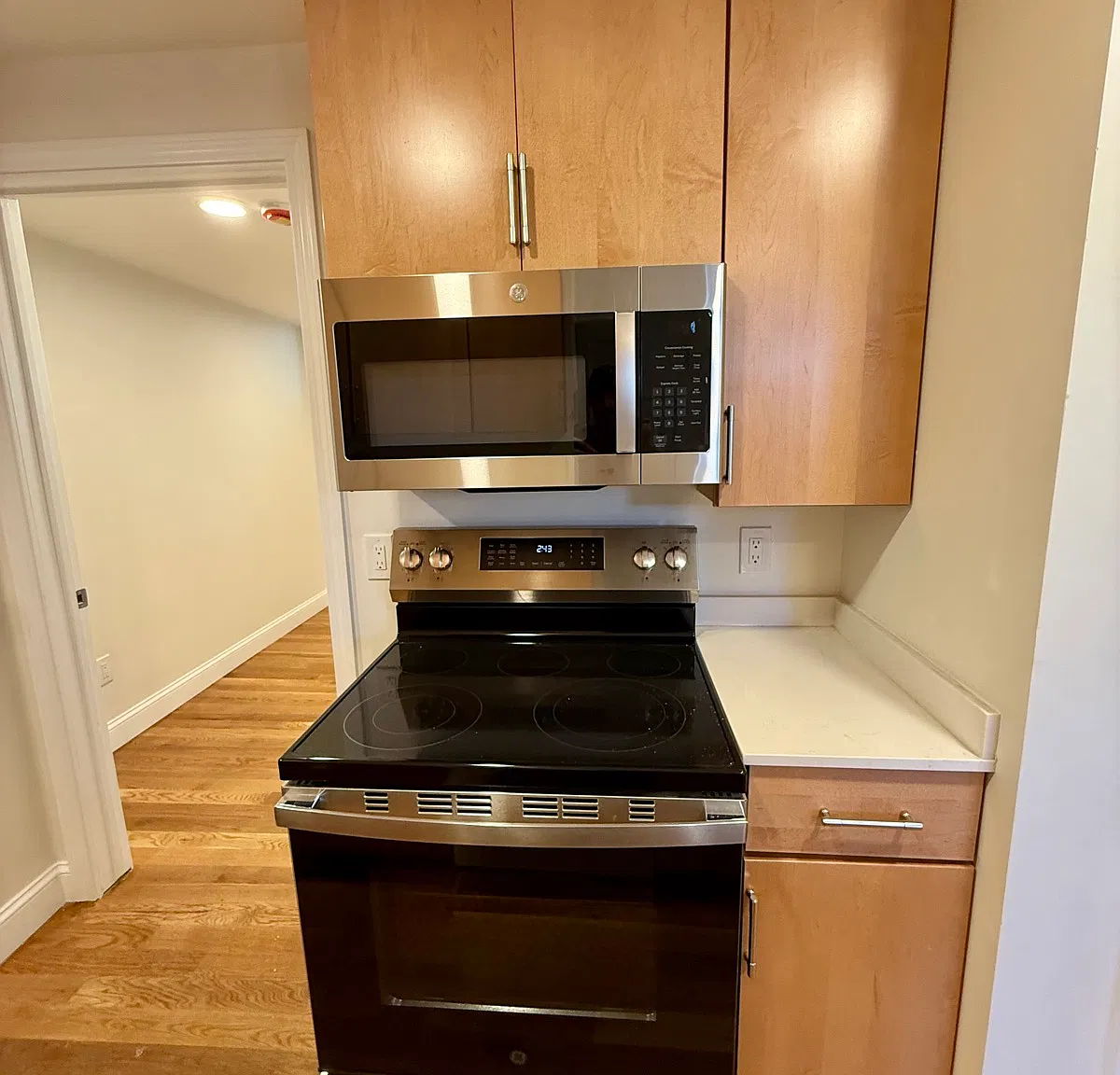 8 Joyce St Residences — Photo 2