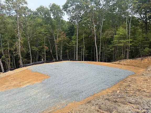 4th image of 23 Peck Peak Road