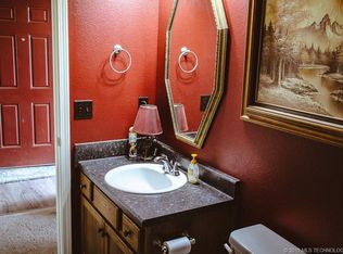 5877 E 148th St S, Bixby, OK 74008