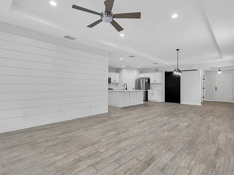 11790 Forest Park Cir — Photo 16