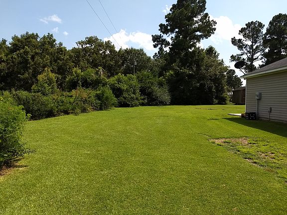 5th image of 5601 Emily Ln