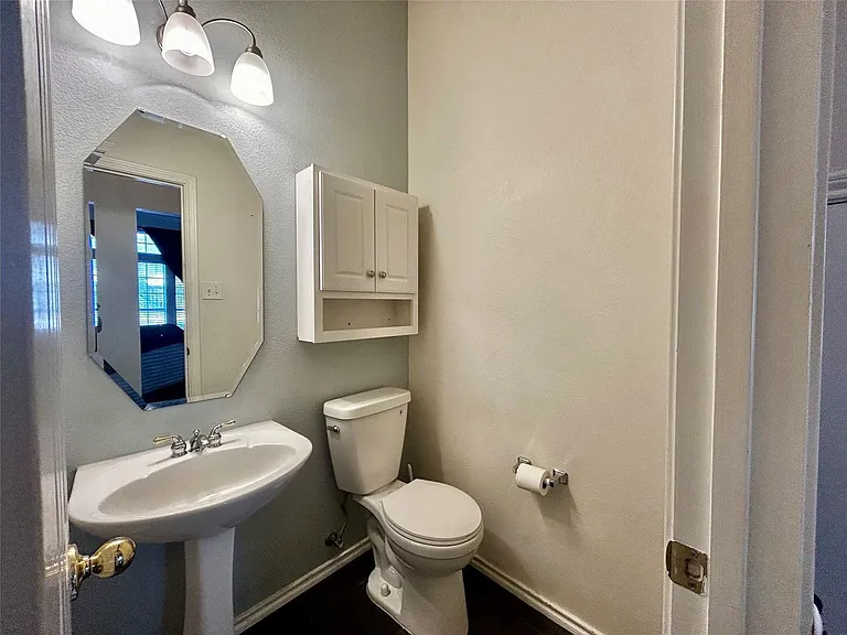 7154 Tularosa Ct — Photo 13