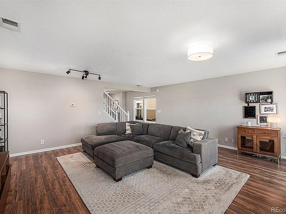 4th image of 11045 Gaylord Street
