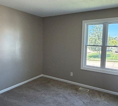 4th image of 2623 W 61st St