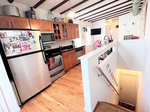 2nd image of 2633 W Girard Ave #3F