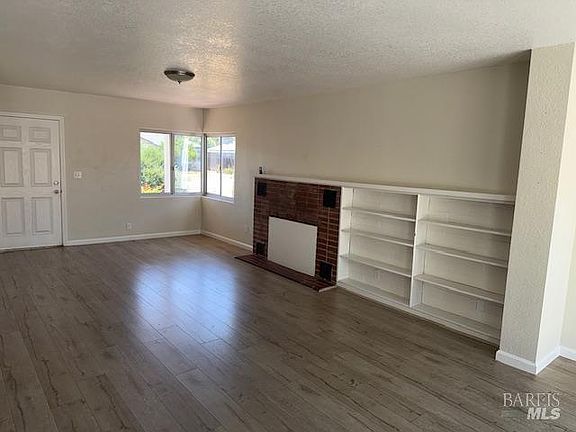 4th image of 650 Marvin Way