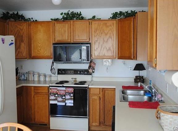 4th image of 690 Keys Blvd