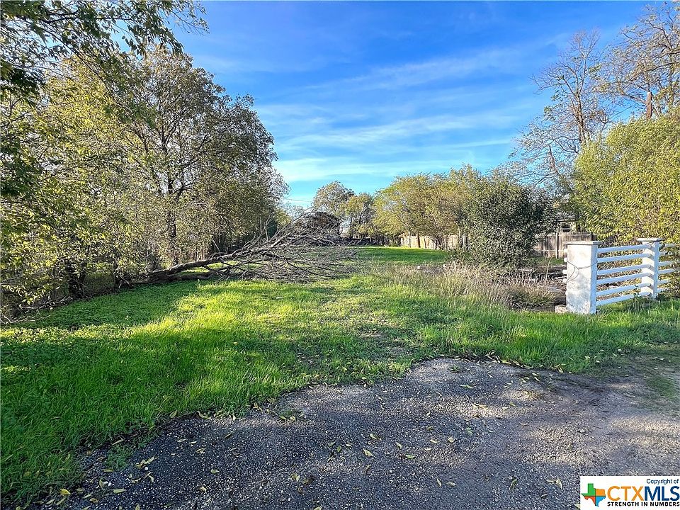 1st image of 1009 N Old Highway 81