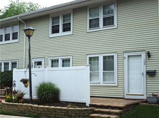 102 Whalers Cv, Babylon, NY 11702