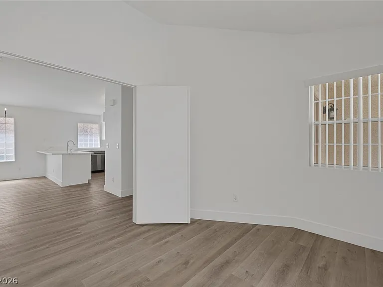 8249 Peaceful Canyon Dr — Photo 18