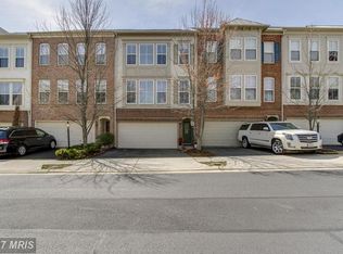 42537 Regal Wood Dr, Ashburn, VA 20148