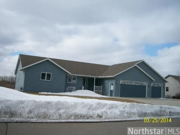 1317 20th St E, Glencoe, MN 55336