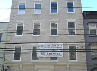 308 Garden St #3, Hoboken, NJ 07030