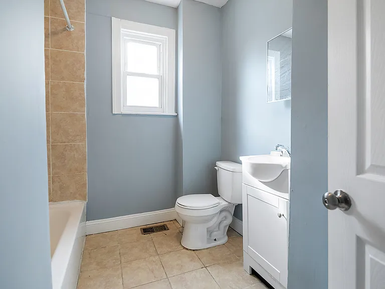 851 S 57th St — Photo 28