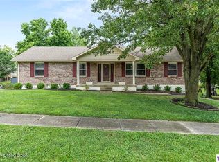 305 Falcon Ct, Elizabethtown, KY 42701
