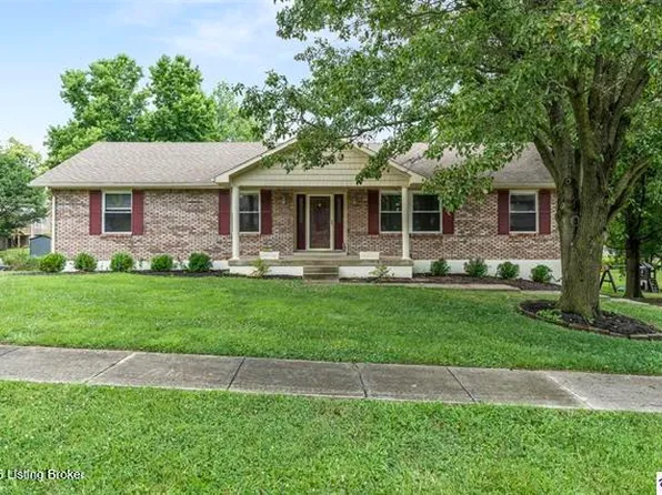 305 Falcon Ct, Elizabethtown, KY 42701