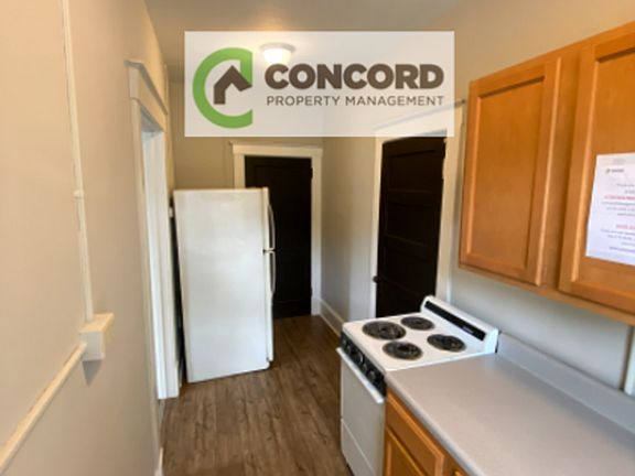 5th image of 127 S Mendenhall St APT 5