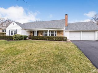 18 Marigold Ln, Somerset, NJ 08873
