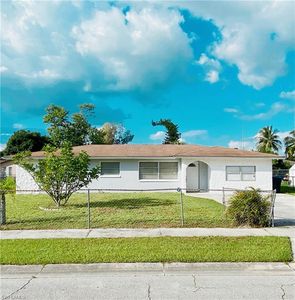 33 Skipton Cir, Fort Myers, FL, 33905