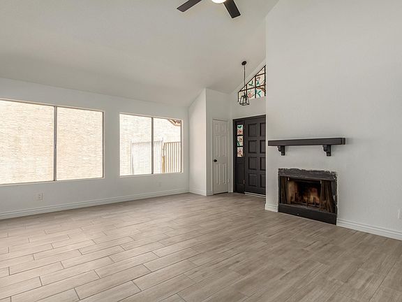 5th image of 1910 E Velvet Dr