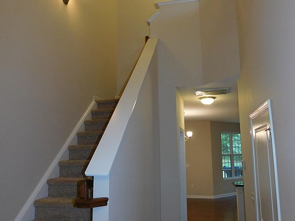 2nd image of 1124 Nicklaus Dr