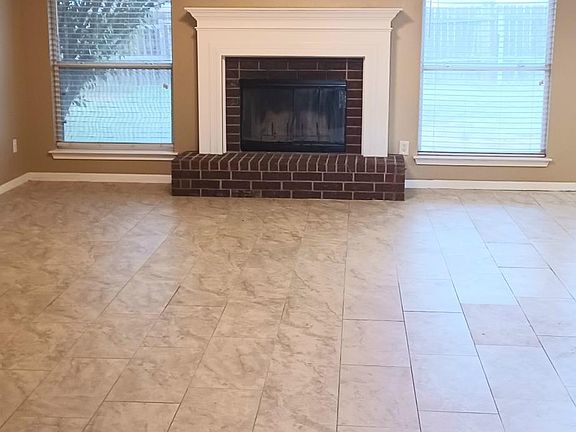 3rd image of 126 Meadowbrook Dr