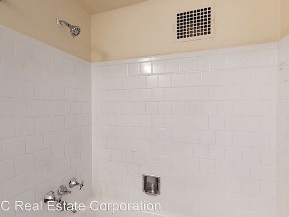 4th image of 815 N Cherry St #11391816