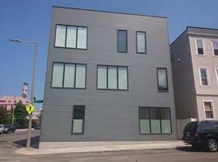 2 I St, South Boston, MA 02127