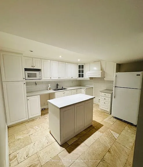 4562 Penhallow Rd #BASEMENT — Photo 7