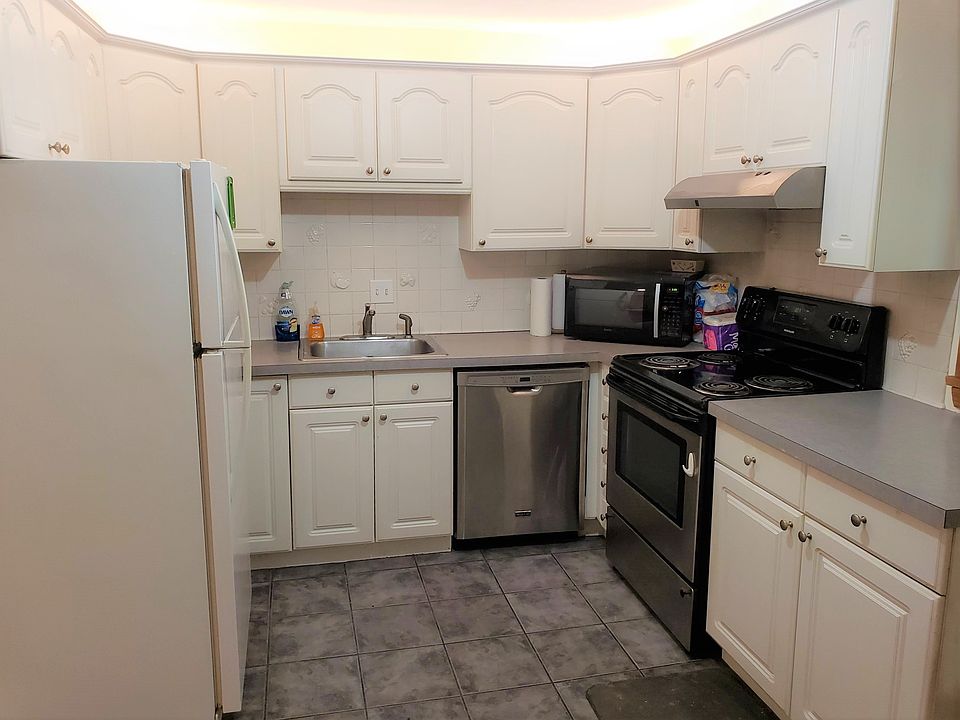 1st image of 33 Jacqueline Rd APT A