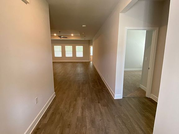 2nd image of 3033 Rachel Pl