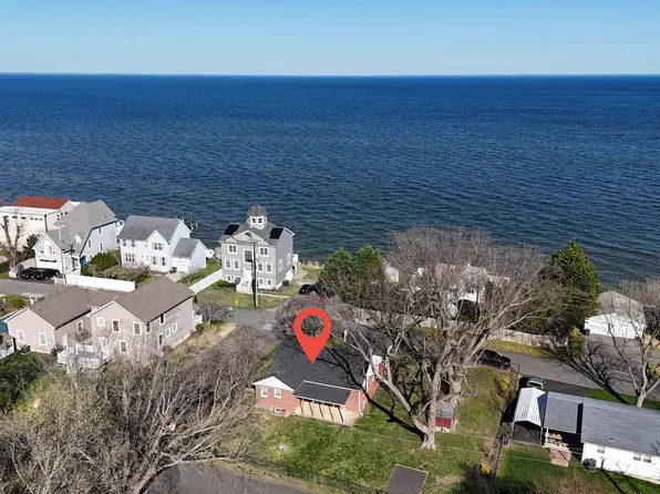 250 Chesapeake Ave, Prince Frederick, MD 20678