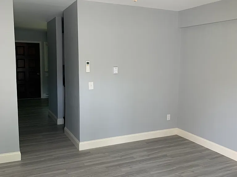 213 Park Ave — Photo 3