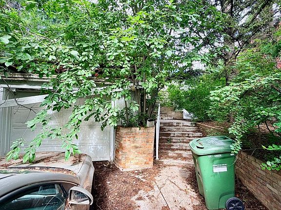 4th image of 2003 E 9th St SW