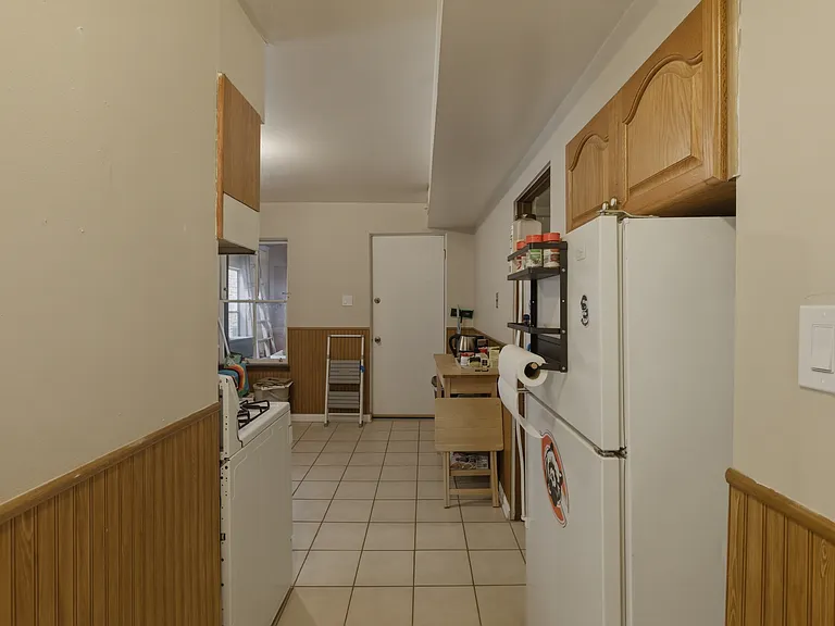 1931 W Evergreen Ave #3 — Photo 2