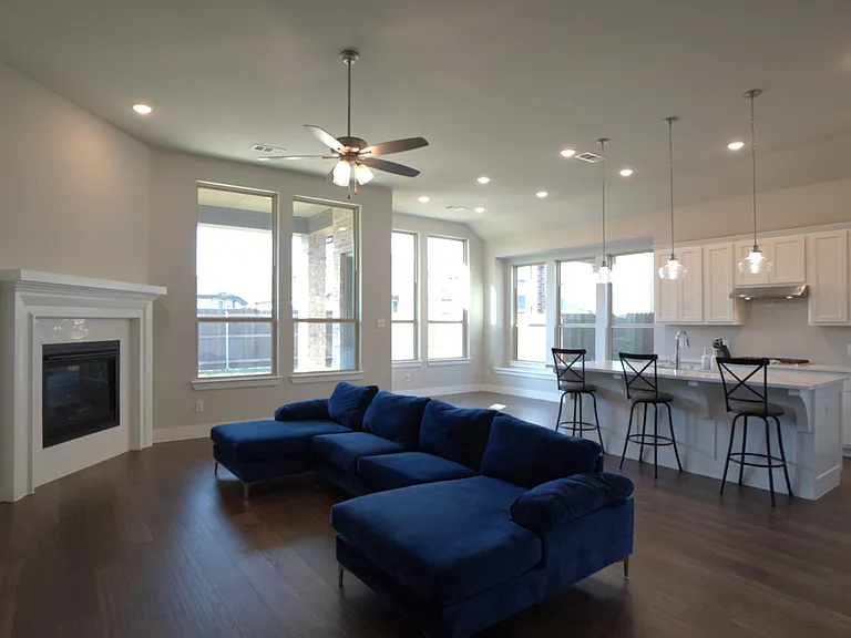 1833 Purtis Creek Dr — Photo 12