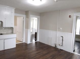 99 Oak St #1L, Woonsocket, RI 02895