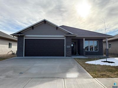 8113 W 24th St, Sioux Falls, SD, 57106