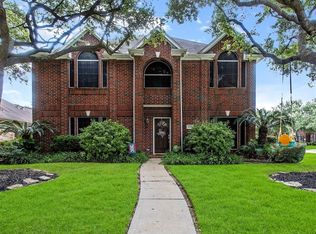 2817 Red Oak Ln, Pearland, TX 77584