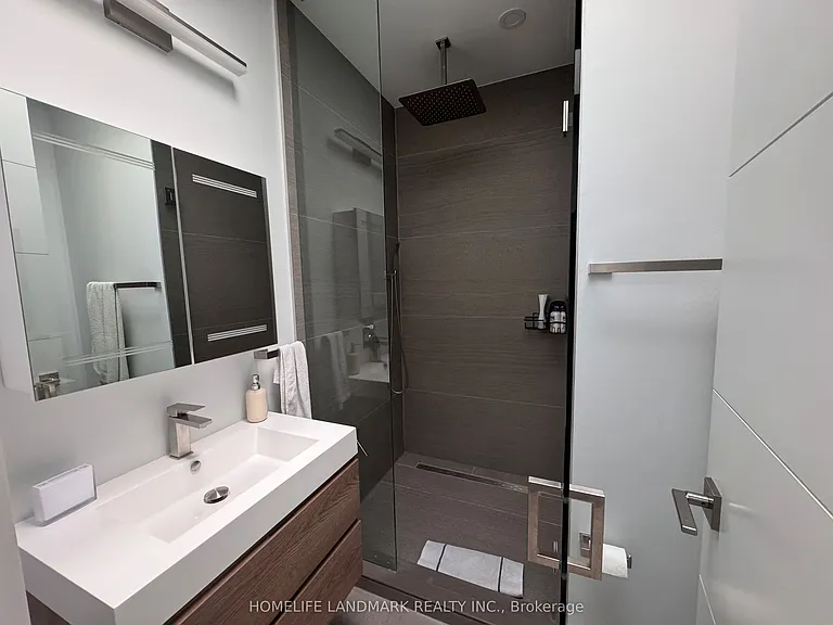 17 Hocken Ave — Photo 23