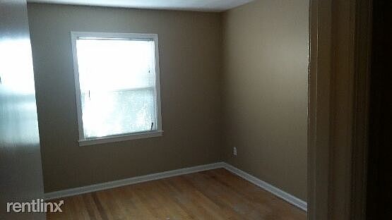 5th image of 3532 S Deerwood Ave