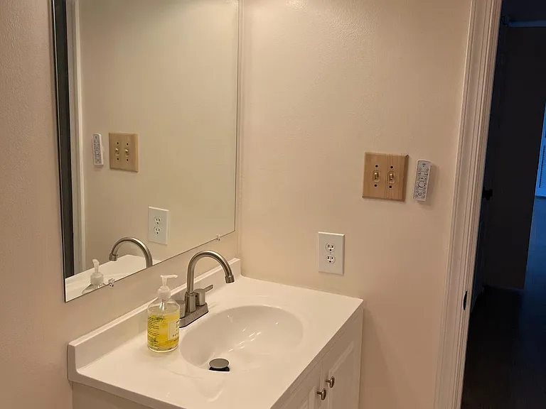 807 N Howard St #414 — Photo 33