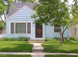 3160 N 77th St, Milwaukee, WI 53222