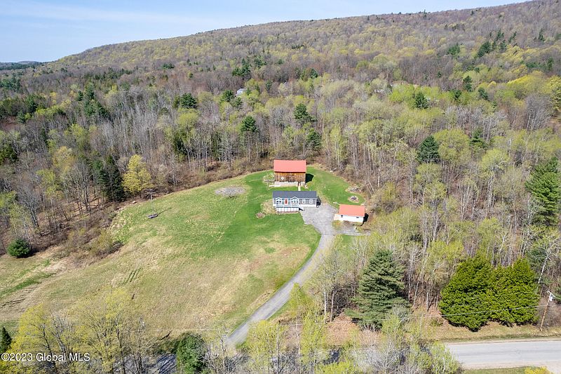 2nd image of 143 Summit View Road