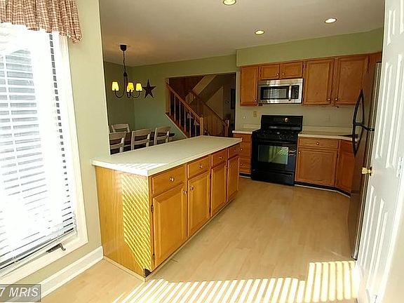 3rd image of 13817 Wakley Ct