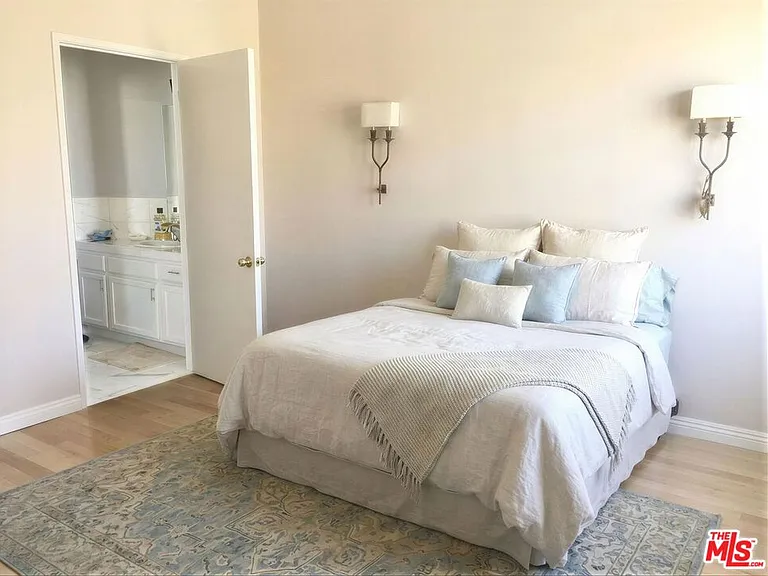 750 S Bundy Dr #203 — Photo 21