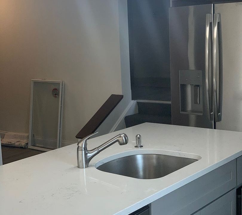 1st image of 4055 Butler St #204